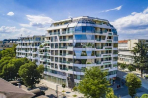 HOT Main Square Newly Built Modern Apartment